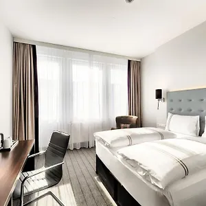 Azimut Hotel